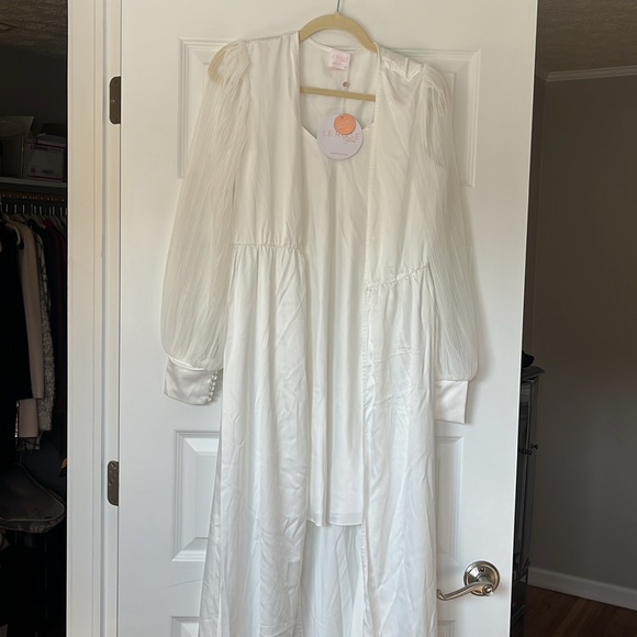 Le Rose Bridal Robe - Picture 3 of 4